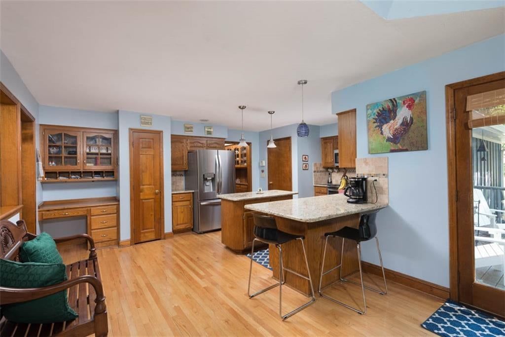 Photo 6 of 51 - 719 White Oak Lane, Gladstone, MO 64116