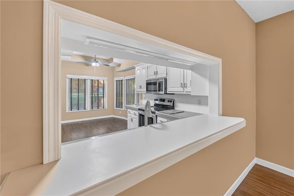 Photo 13 of 36 - 2715 NE 74th Street, Kansas City, MO 64119