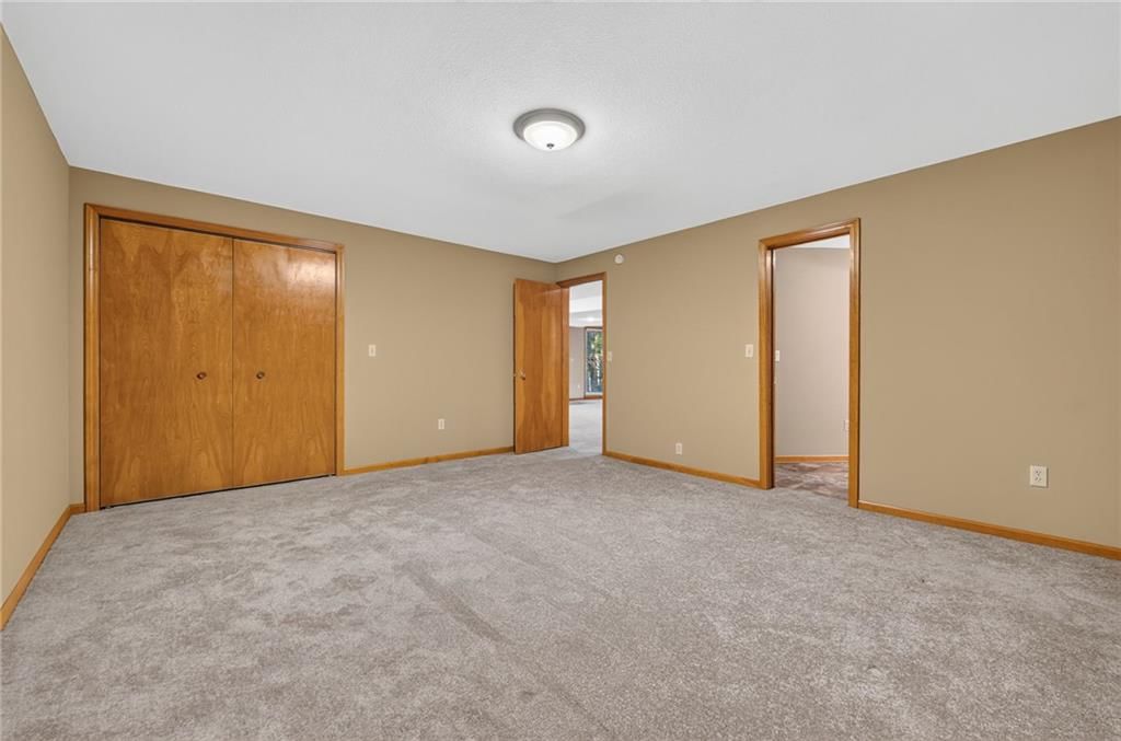 Photo 33 of 36 - 2715 NE 74th Street, Kansas City, MO 64119