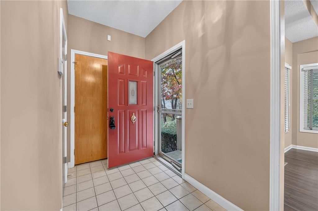 Photo 8 of 36 - 2715 NE 74th Street, Kansas City, MO 64119