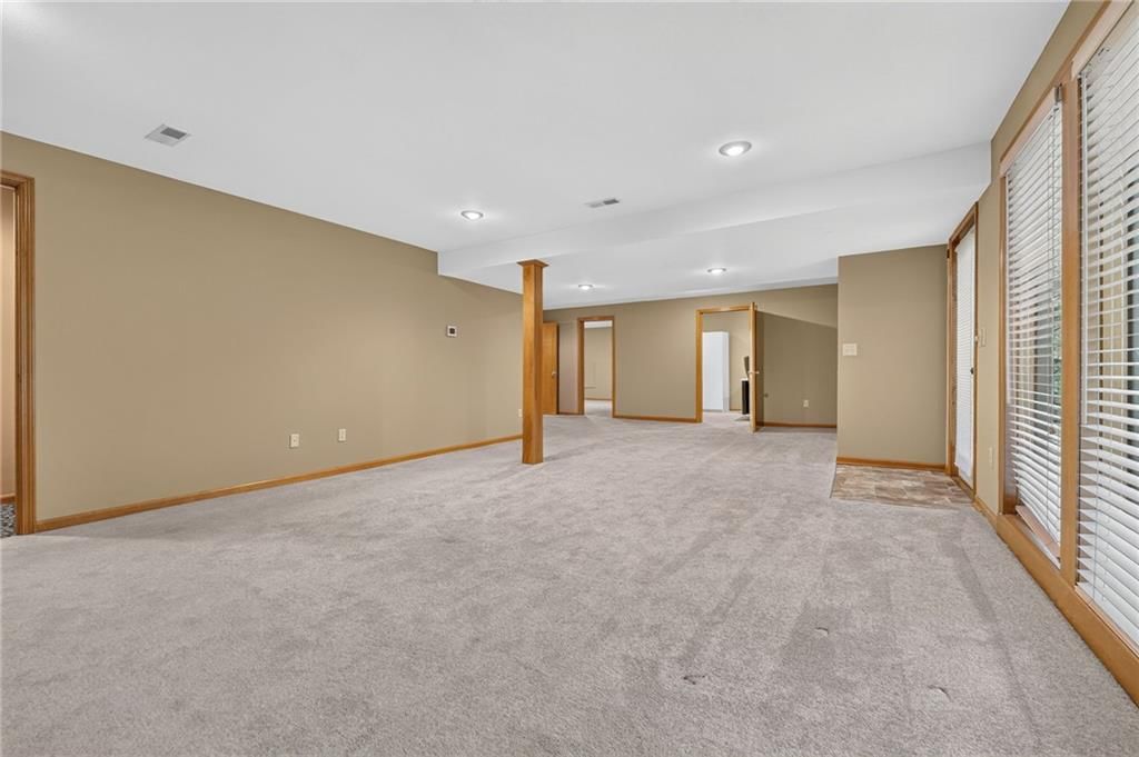 Photo 30 of 36 - 2715 NE 74th Street, Kansas City, MO 64119