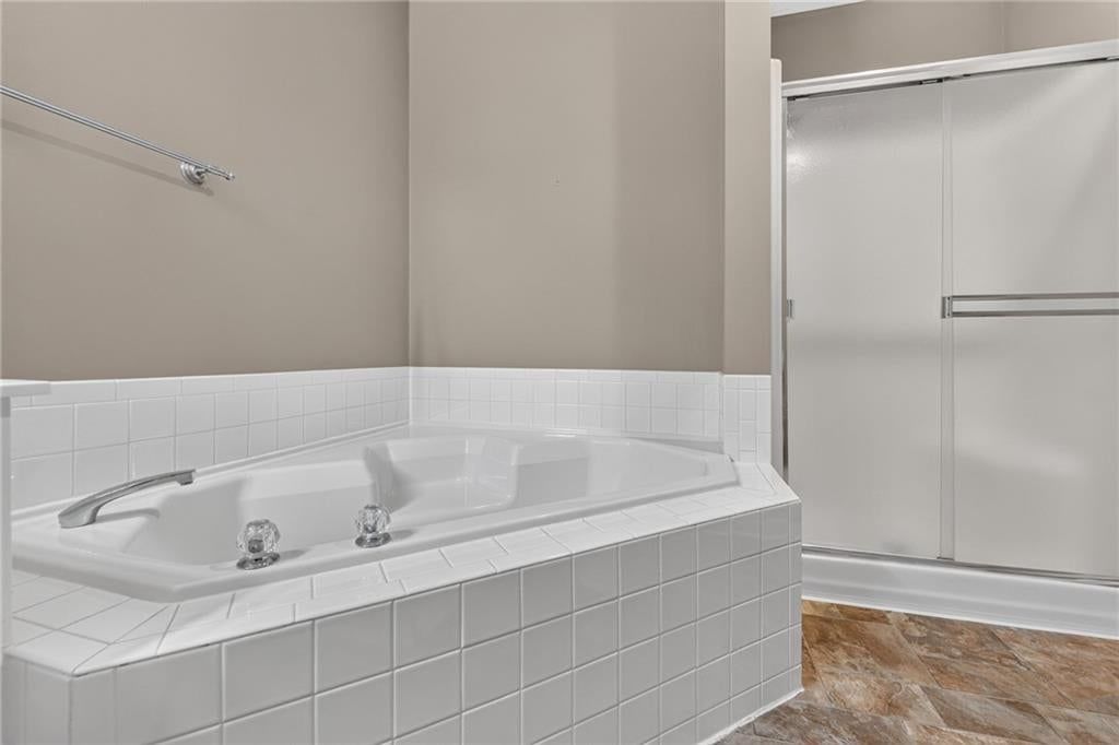 Photo 26 of 36 - 2715 NE 74th Street, Kansas City, MO 64119