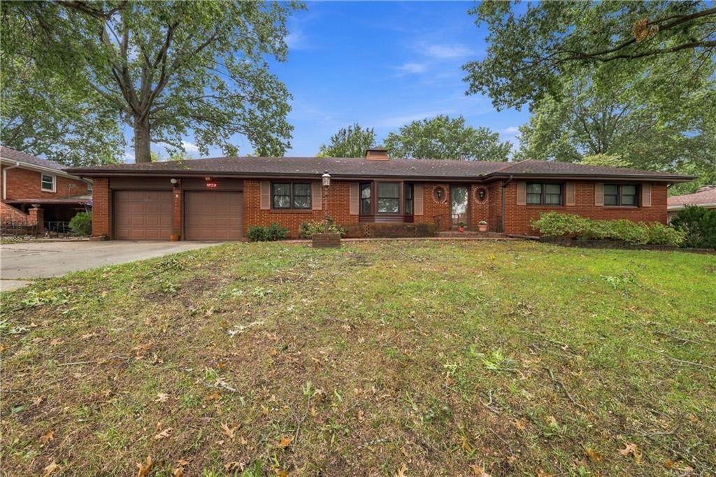1703 NE 77 Street, Gladstone, MO