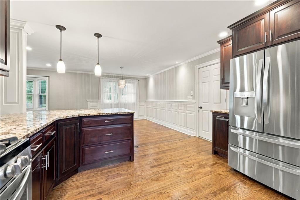 1703 NE 77 Street, Gladstone, MO: listing photo 3