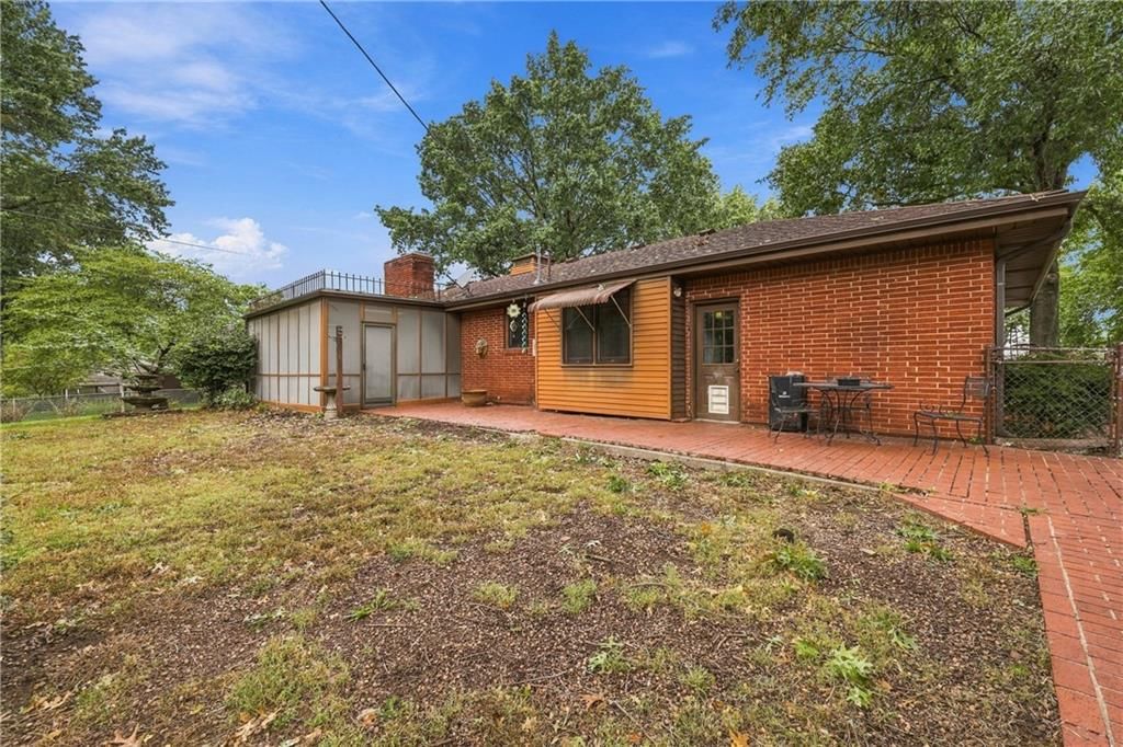 Photo 31 of 32 - 1703 NE 77 Street, Gladstone, MO 64118