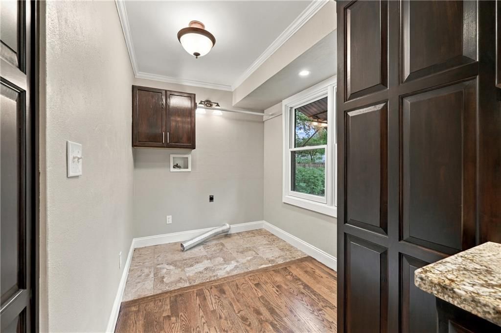 Photo 4 of 32 - 1703 NE 77 Street, Gladstone, MO 64118