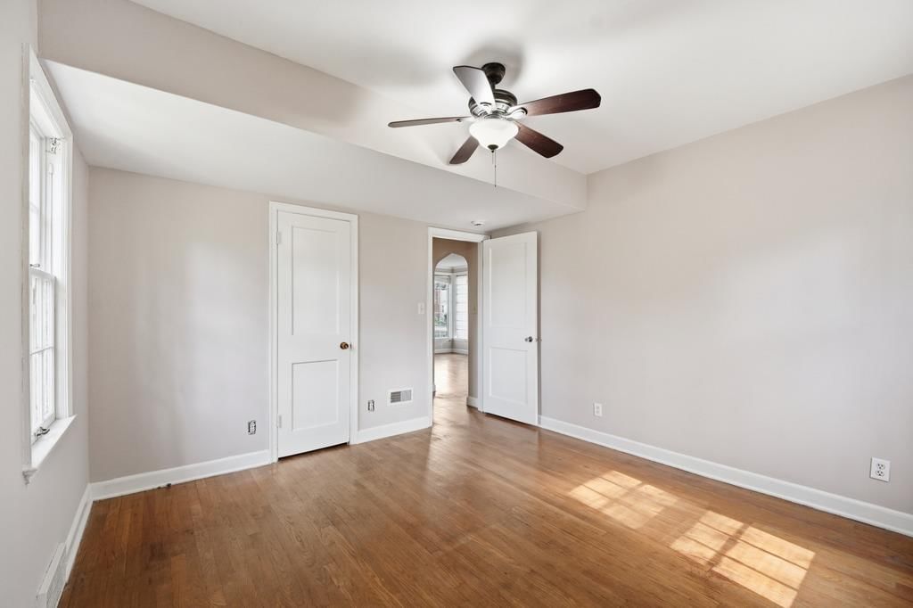 Photo 15 of 46 - 4920 Birch Street, Roeland Park, KS 66205