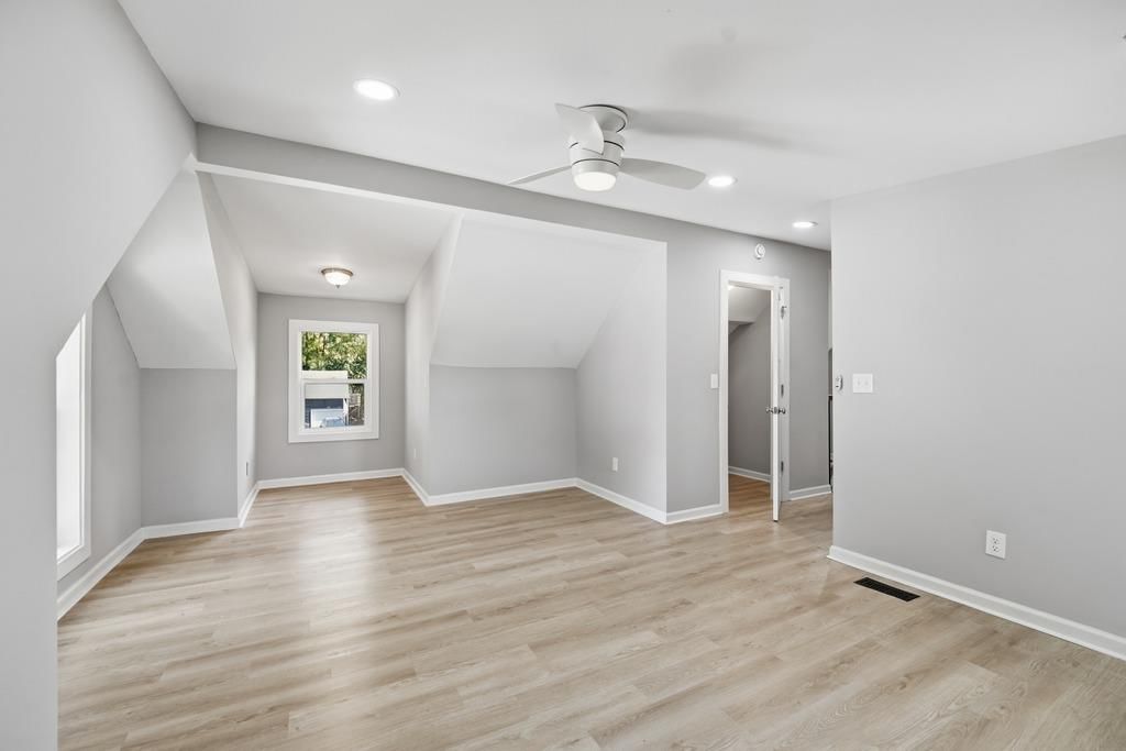 Photo 29 of 46 - 4920 Birch Street, Roeland Park, KS 66205