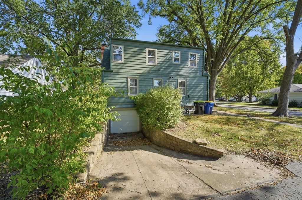 Photo 40 of 46 - 4920 Birch Street, Roeland Park, KS 66205