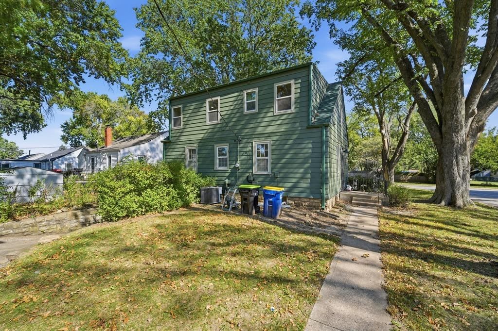 Photo 41 of 46 - 4920 Birch Street, Roeland Park, KS 66205