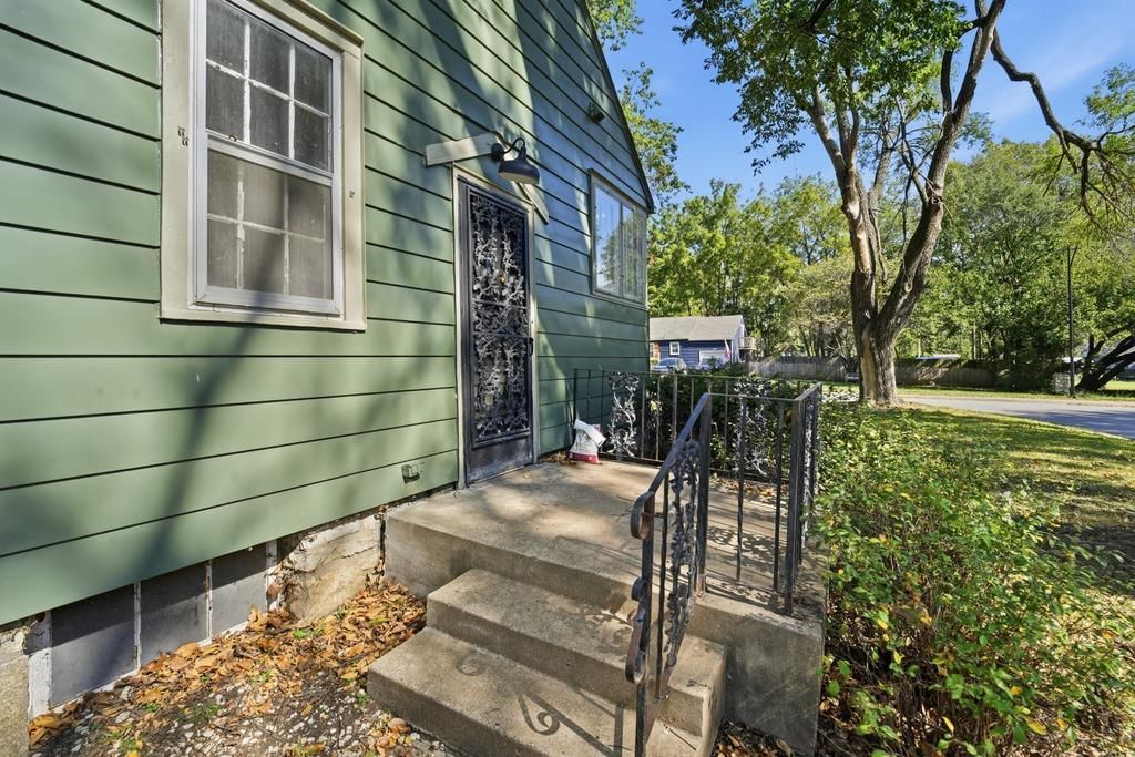 Photo 42 of 46 - 4920 Birch Street, Roeland Park, KS 66205