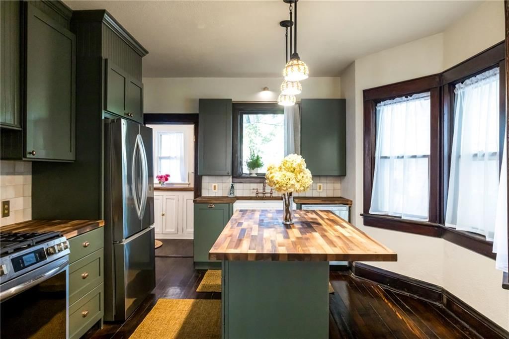 4402 Windsor Avenue, Kansas City, MO: listing photo 2
