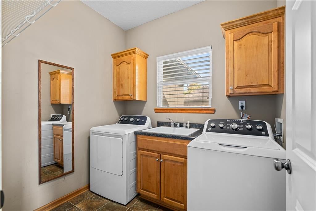Photo 25 of 62 - 207 Peach Tree Avenue, Lone Jack, MO 64070