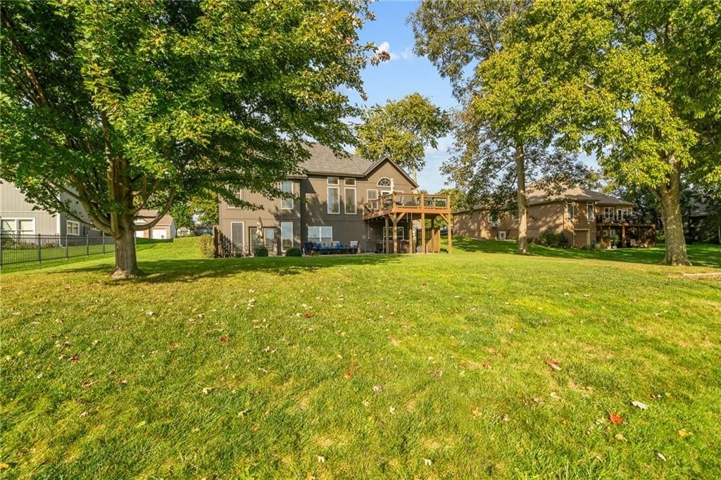 Photo 42 of 62 - 207 Peach Tree Avenue, Lone Jack, MO 64070