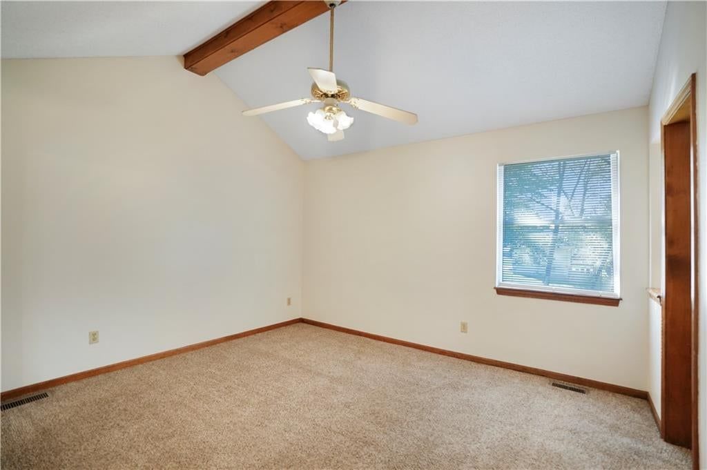 Photo 19 of 30 - 5511 NE 50th Street, Kansas City, MO 64119