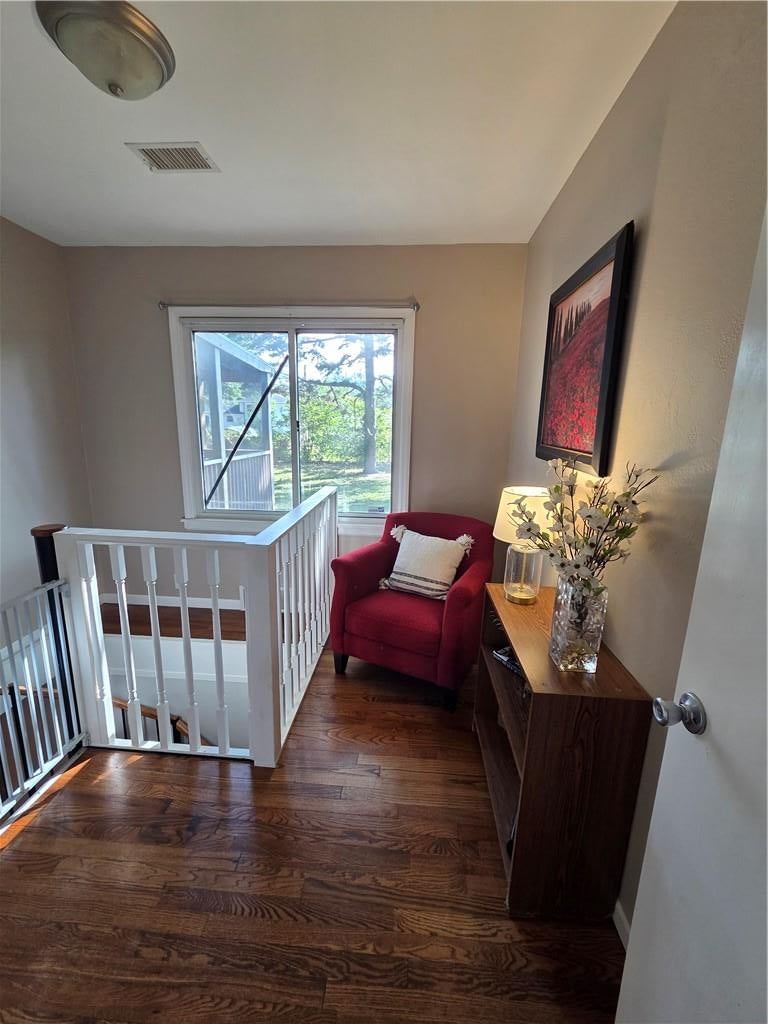 Photo 8 of 15 - 10911 W 56th Street, Shawnee, KS 66203