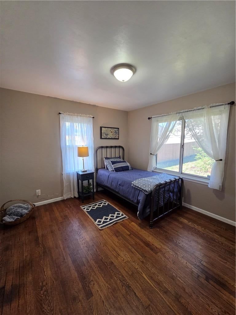 Photo 7 of 15 - 10911 W 56th Street, Shawnee, KS 66203