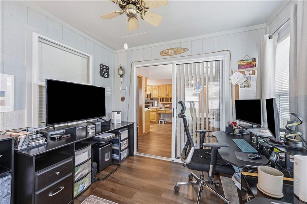 Photo 14 of 26 - 516 SATURN Drive, Raymore, MO 64083