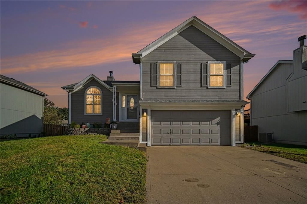 601 N Winwood Street, Gardner, KS: listing photo 2
