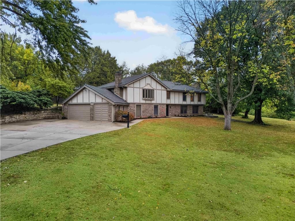 Photo 8 of 65 - 13300 W 71st Street, Shawnee, KS 66216