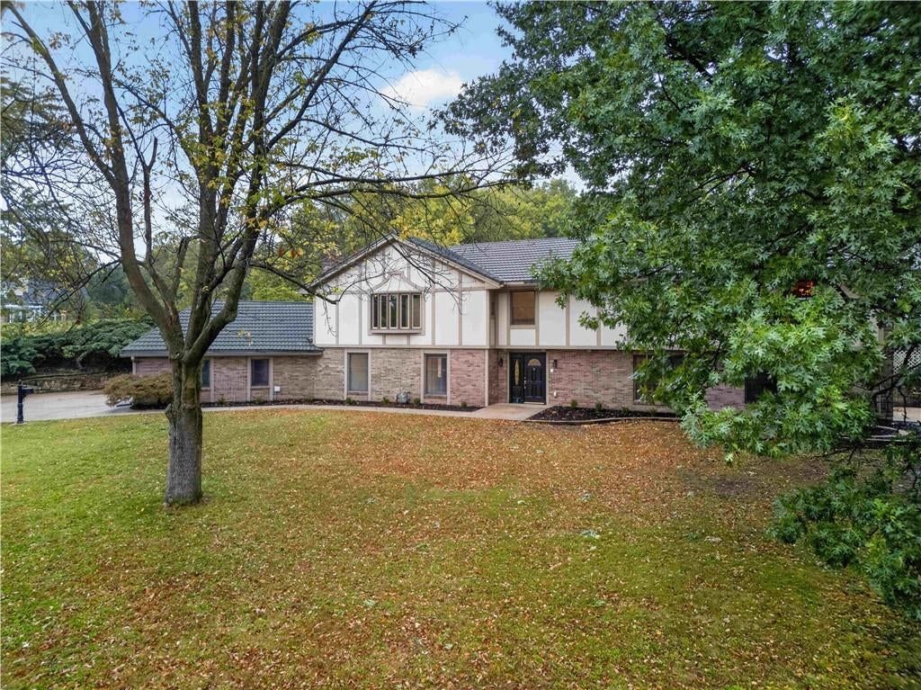 Photo 10 of 65 - 13300 W 71st Street, Shawnee, KS 66216