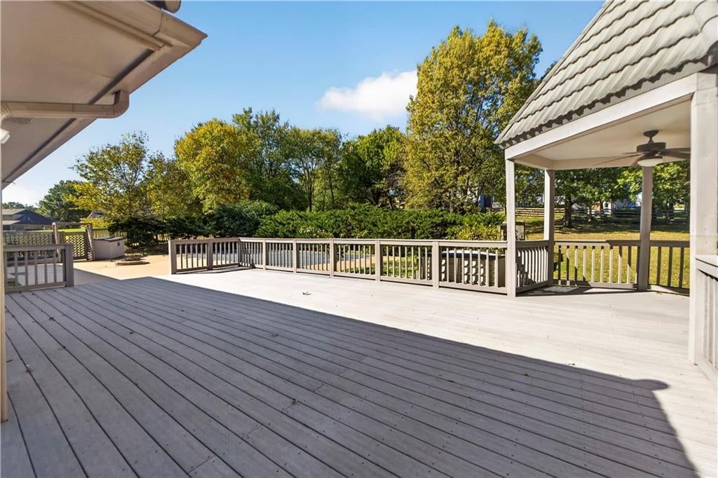 Photo 51 of 65 - 13300 W 71st Street, Shawnee, KS 66216