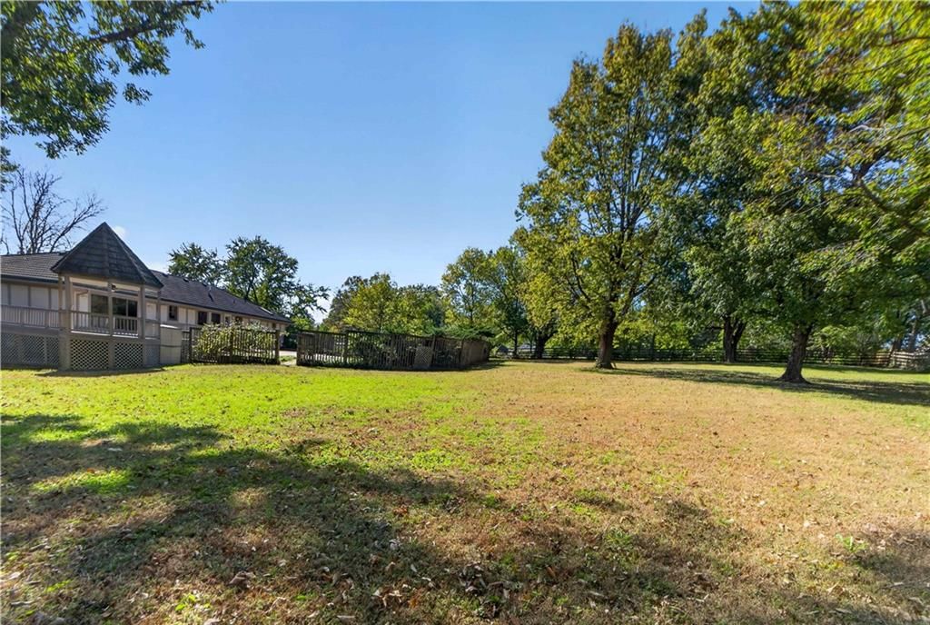 Photo 62 of 65 - 13300 W 71st Street, Shawnee, KS 66216