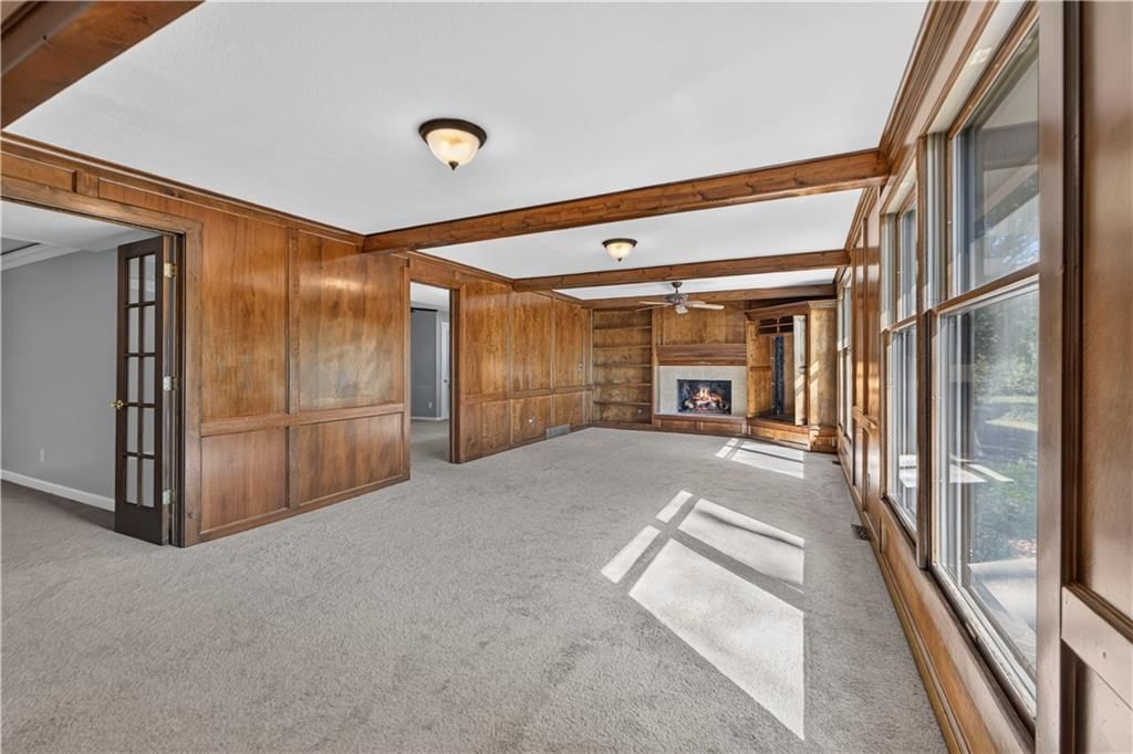 Photo 13 of 65 - 13300 W 71st Street, Shawnee, KS 66216