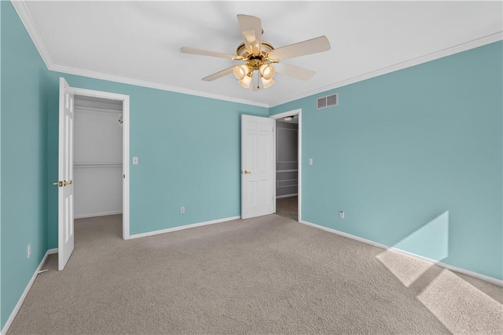 Photo 22 of 65 - 13300 W 71st Street, Shawnee, KS 66216