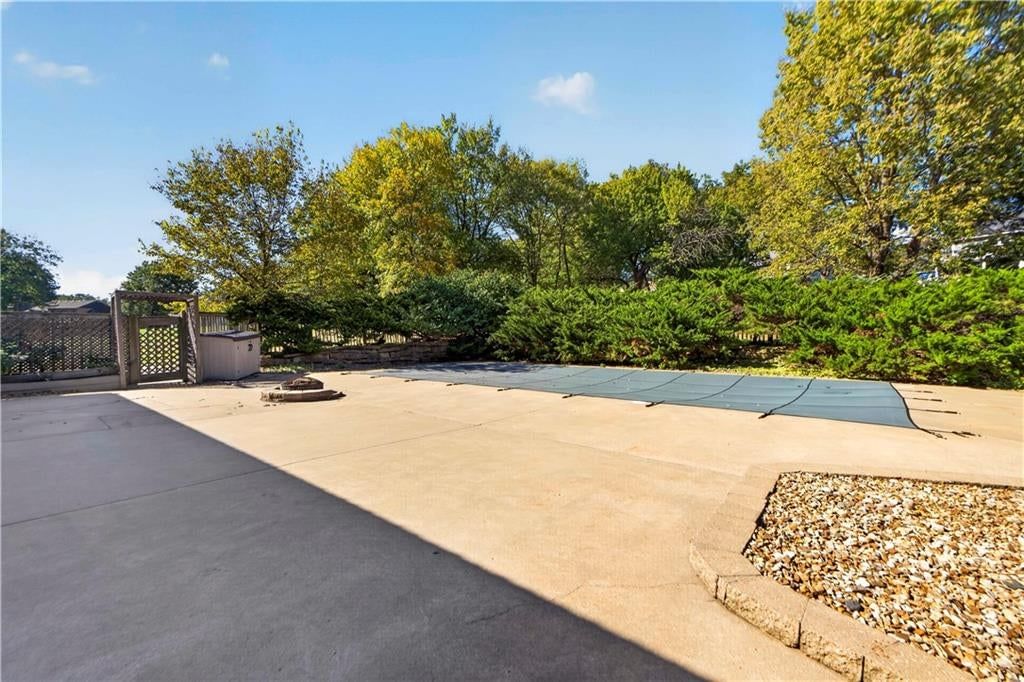 Photo 55 of 65 - 13300 W 71st Street, Shawnee, KS 66216