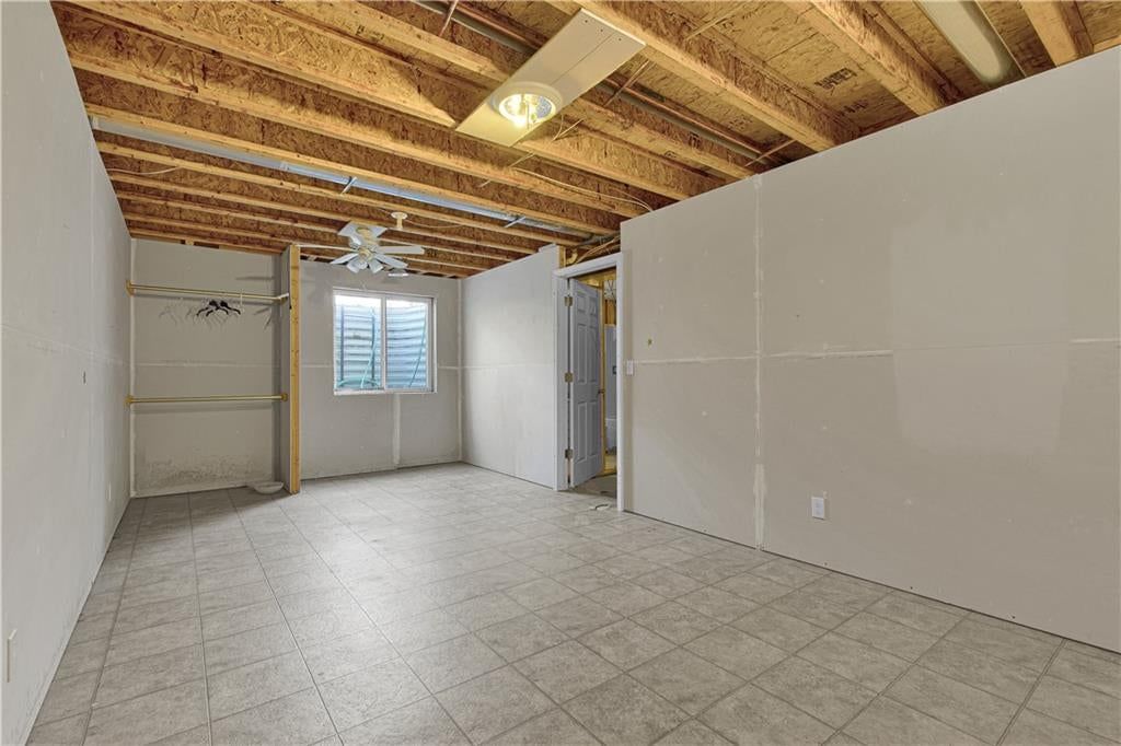 Photo 26 of 30 - 7904 N Poplar Court, Kansas City, MO 64119