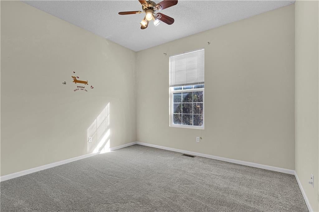 Photo 20 of 30 - 7904 N Poplar Court, Kansas City, MO 64119
