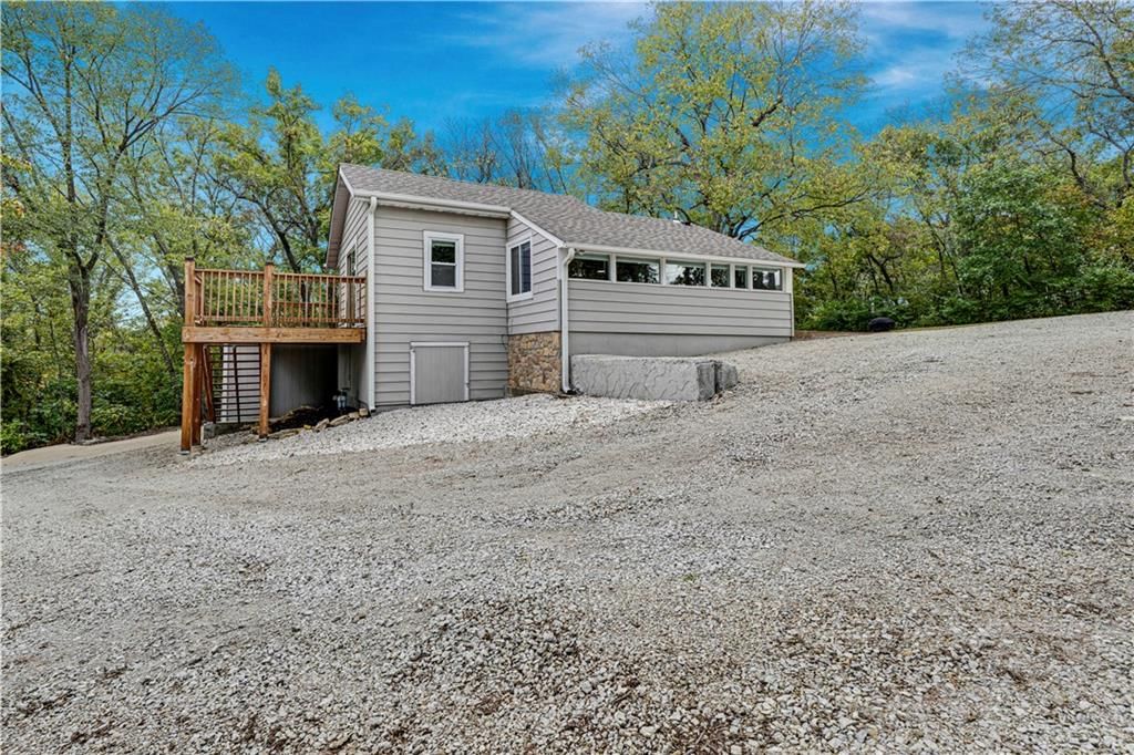 Photo 30 of 32 - 165 T Street, Lake Lotawana, MO 64086