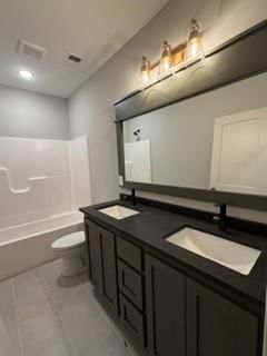 Photo 28 of 37 - 3347 SW Arborun Drive, Lee's Summit, MO 64082