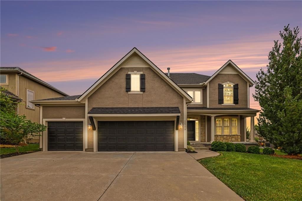 Photo 11 of 50 - 10773 S Palisade Street, Olathe, KS 66061