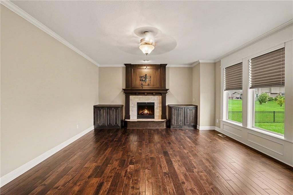 Photo 16 of 50 - 10773 S Palisade Street, Olathe, KS 66061