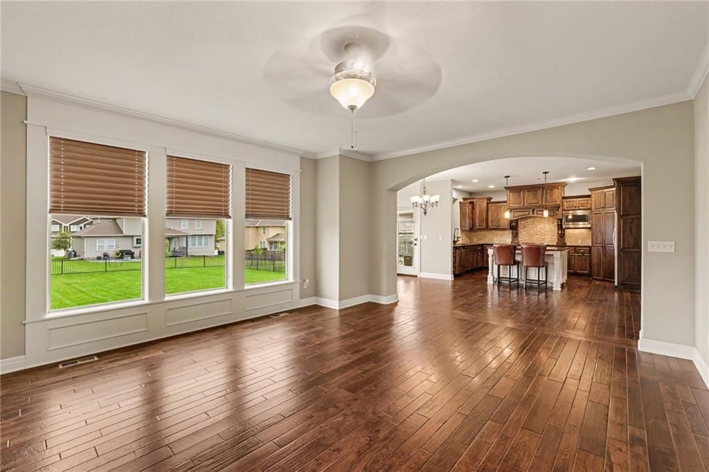 Photo 18 of 50 - 10773 S Palisade Street, Olathe, KS 66061