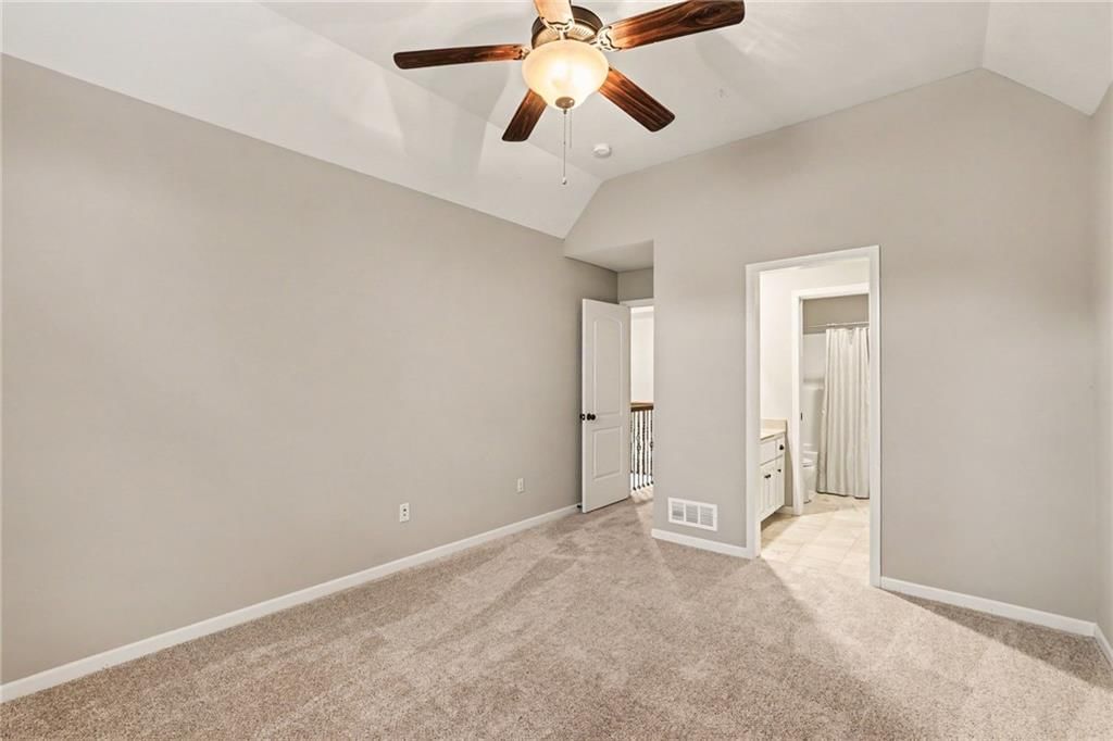 Photo 33 of 50 - 10773 S Palisade Street, Olathe, KS 66061