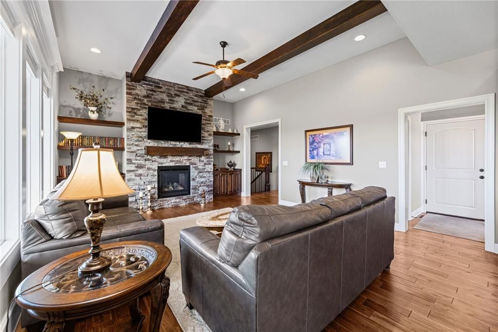 25085 W 87th Terrace, Lenexa, KS: listing photo 3