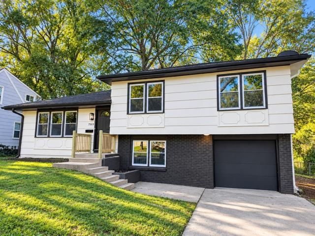7503 E 93rd Street, Kansas City, MO
