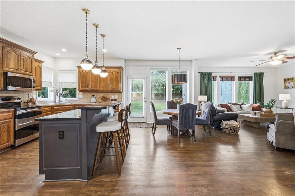 Photo 8 of 26 - 22121 W 58 Street, Shawnee, KS 66226