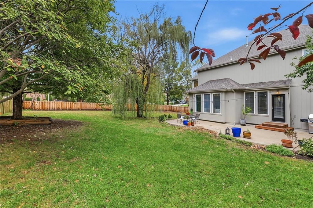 Photo 23 of 26 - 22121 W 58 Street, Shawnee, KS 66226
