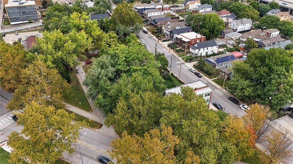 Photo 12 of 18 - 2018 Summit Street