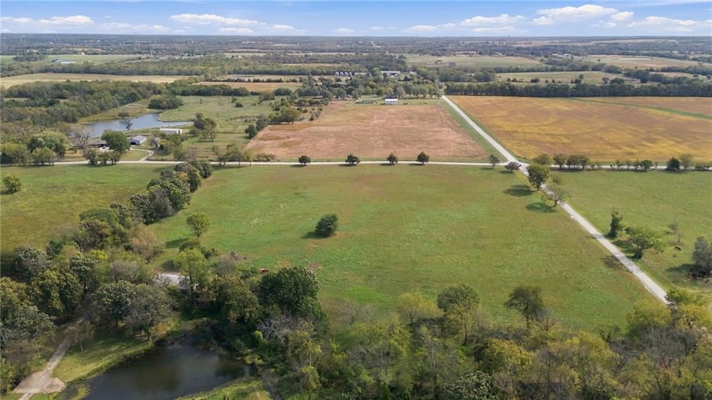 151st St and Evening Star Rd Street, Olathe, KS: listing photo 3