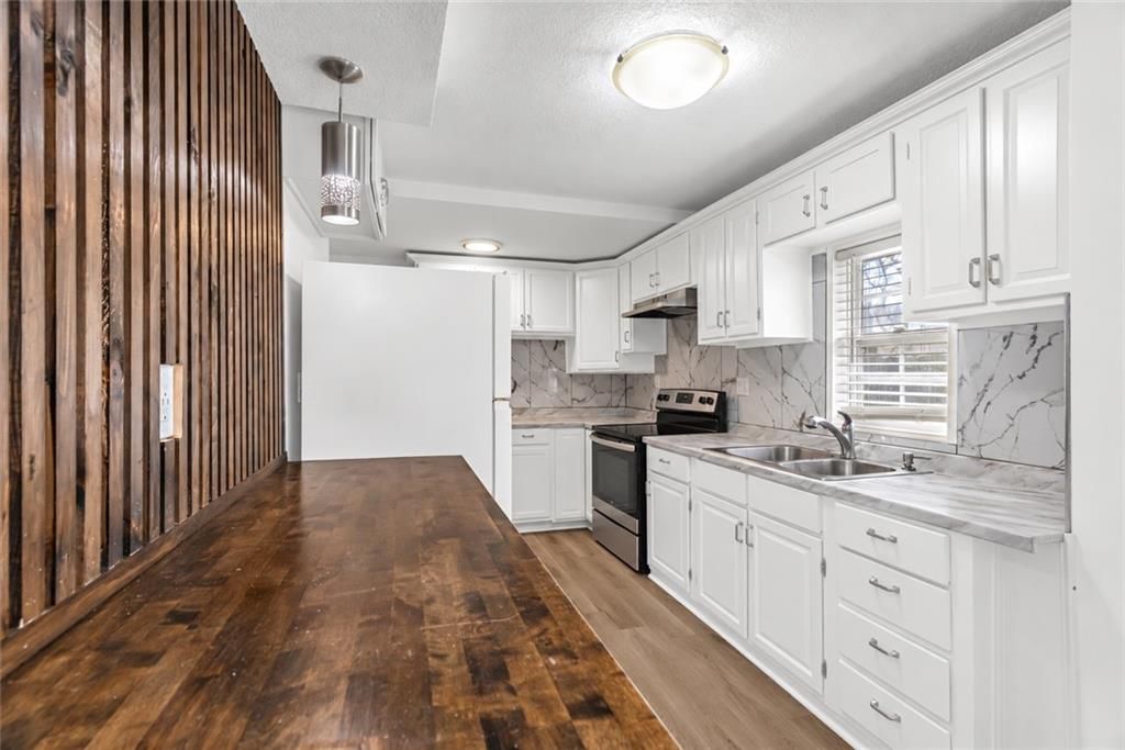 Photo 9 of 21 - 2231 Denver Street, Kansas City, MO 64127