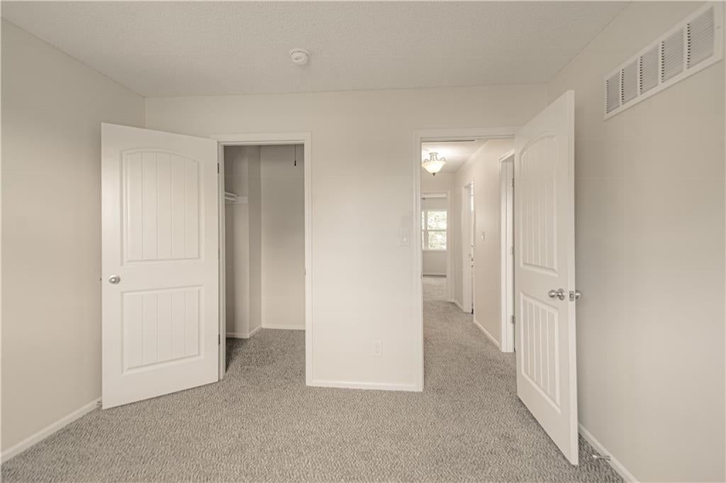 Photo 19 of 29 - 6616 E 128th Street, Grandview, MO 64030