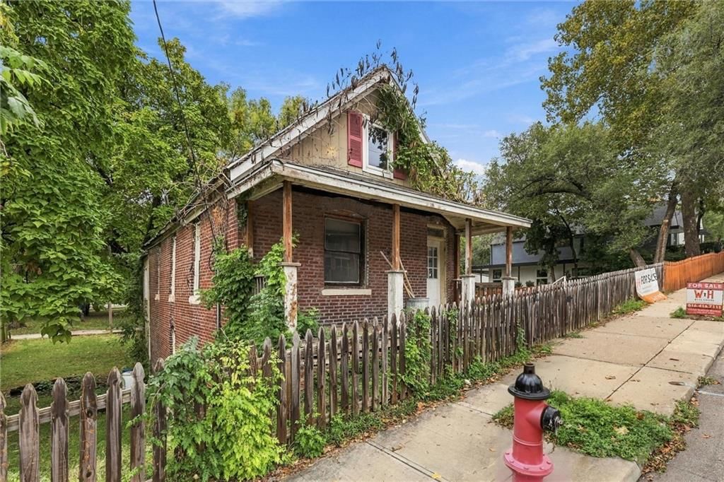 2018-26 Summit Street, Kansas City, MO: listing photo 3