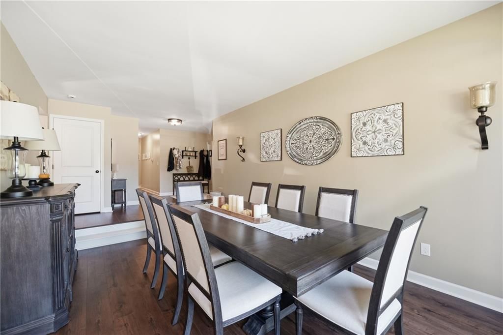 Photo 21 of 59 - 201 SE Westwind Drive, Lee's Summit, MO 64063
