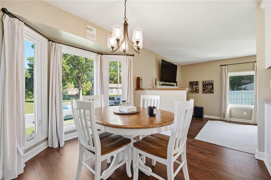 Photo 22 of 59, 201 SE Westwind Drive, Lee's Summit, MO 64063