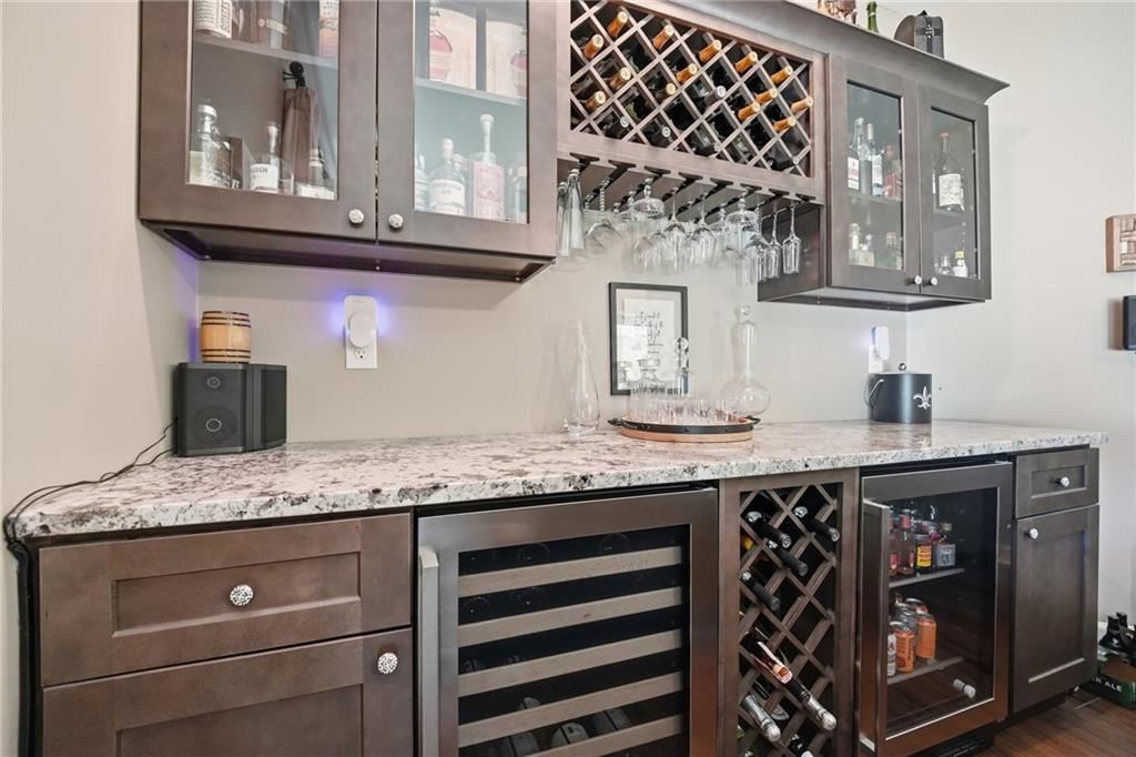 Photo 34 of 59 - 201 SE Westwind Drive, Lee's Summit, MO 64063